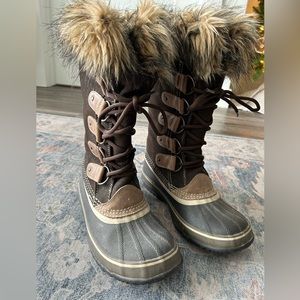 Size 8 Sorel Women’s Joan of Arctic Boot